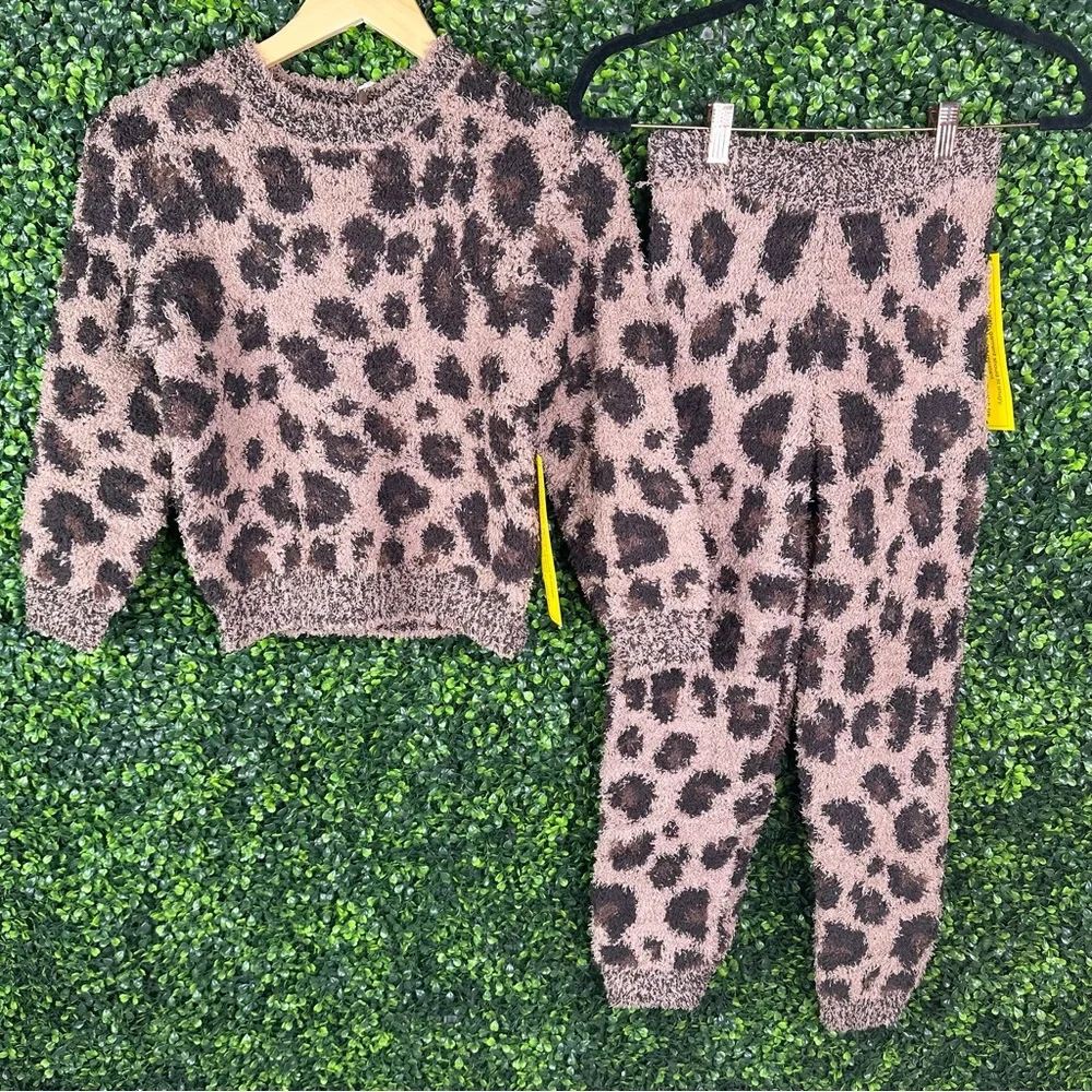 Nwt Skims Cozy Leopard Print Kids joggers and pull over SET‎ NWT